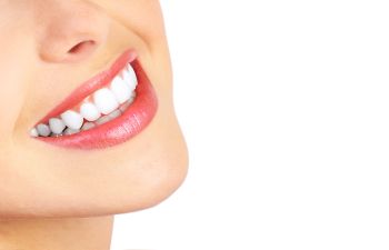 Whitening Vs. Bleaching Teeth