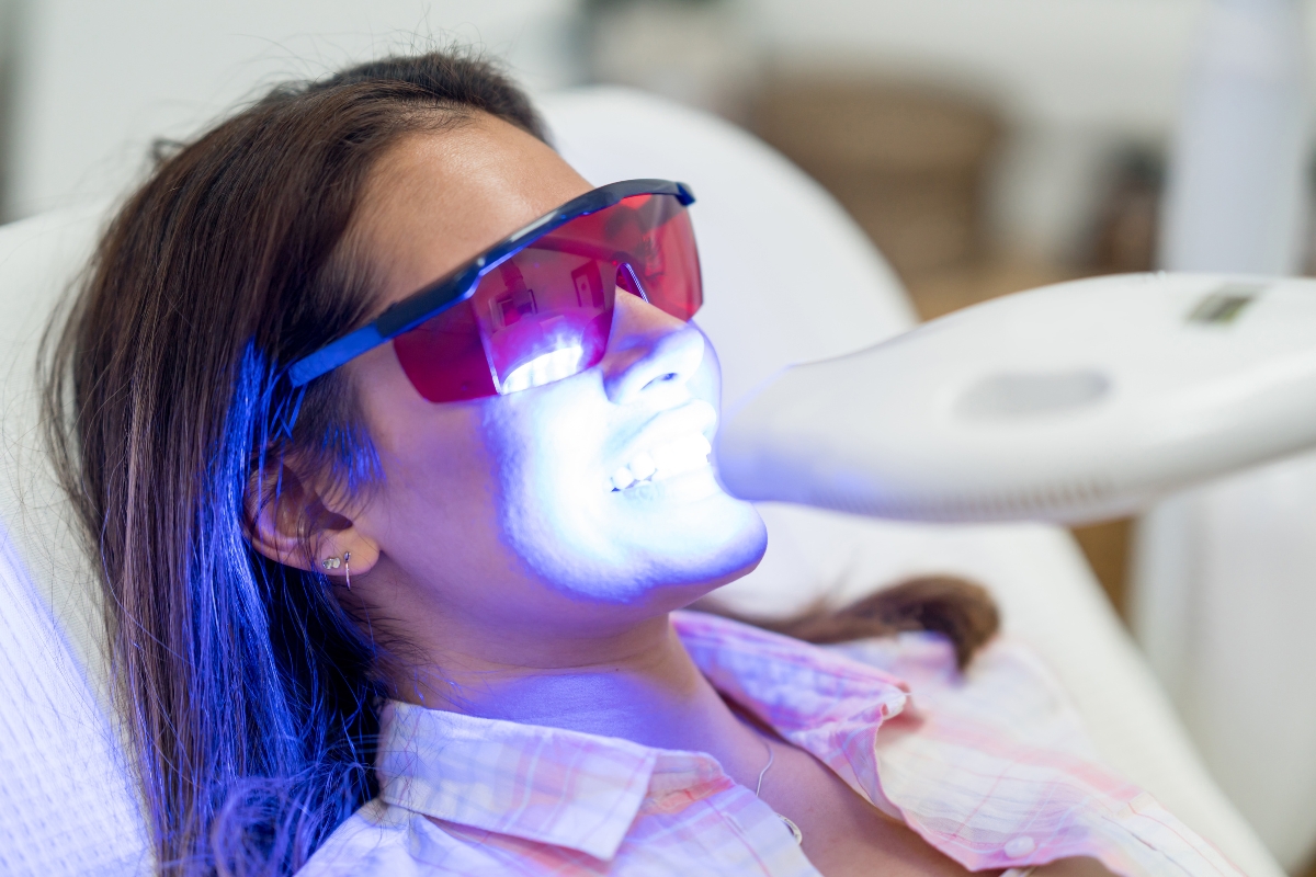 teeth-whitening-in-Highlands-Ranch